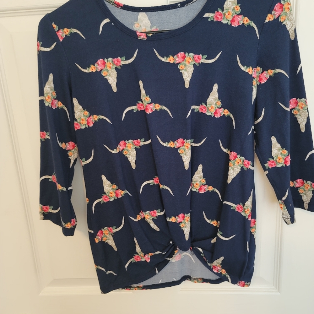 Quarter sleeve girls tee shirt